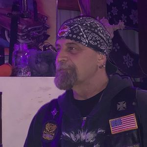 Meet your Posher, Raymond